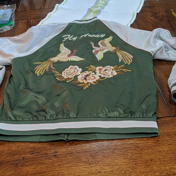 Jacket - Picture 3 of 16